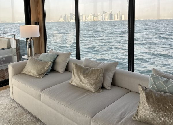 Cruise & Crave : 2200 ر.ق
