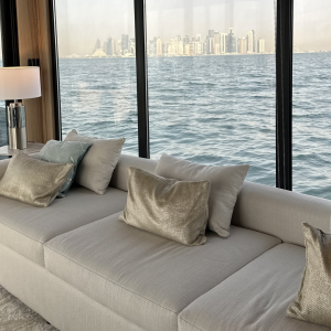 Cruise & Crave : 2200 ر.ق